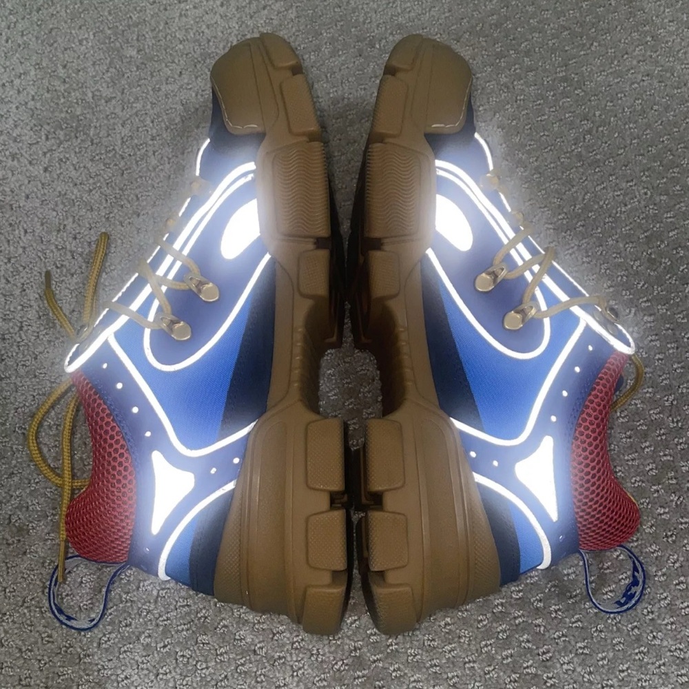 PRICE DROP!!
$270 (was $395)
GUCCI Flashtrek’s Blue Gum - Picture 6 of 14